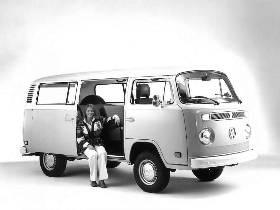  Volkswagen T2 Bus 1972 года  (фото 6 из 6)